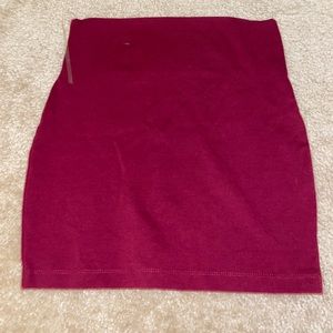 Burgundy pencil skirt
